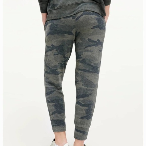 Splendid Supersoft Camo Jogger medium - Picture 2 of 9